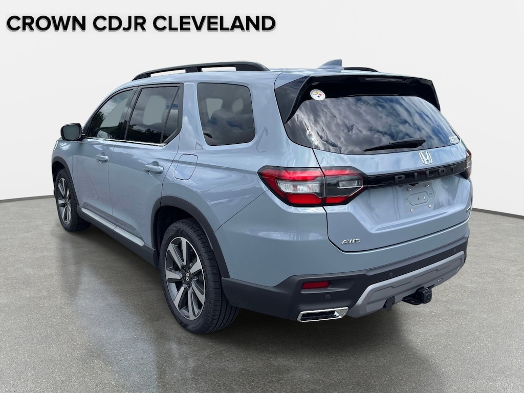 Used 2024 Honda Pilot Touring Touring AWD