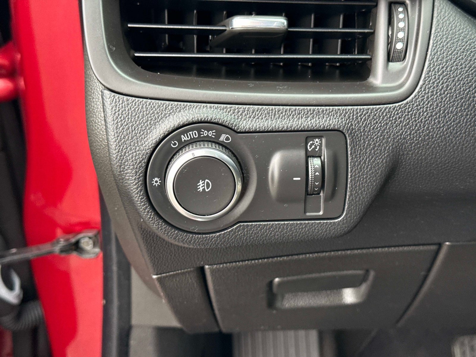 Photo 33