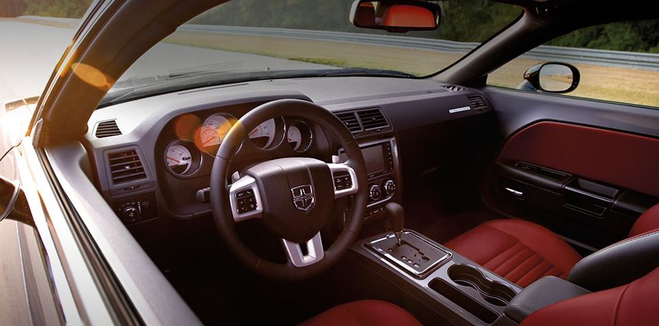 2014 Dodge Challenger interior