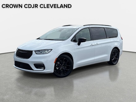 2025 Chrysler Pacifica Limited Limited FWD