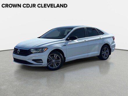 2019 Volkswagen Jetta R-Line R-Line Auto w/ULEV