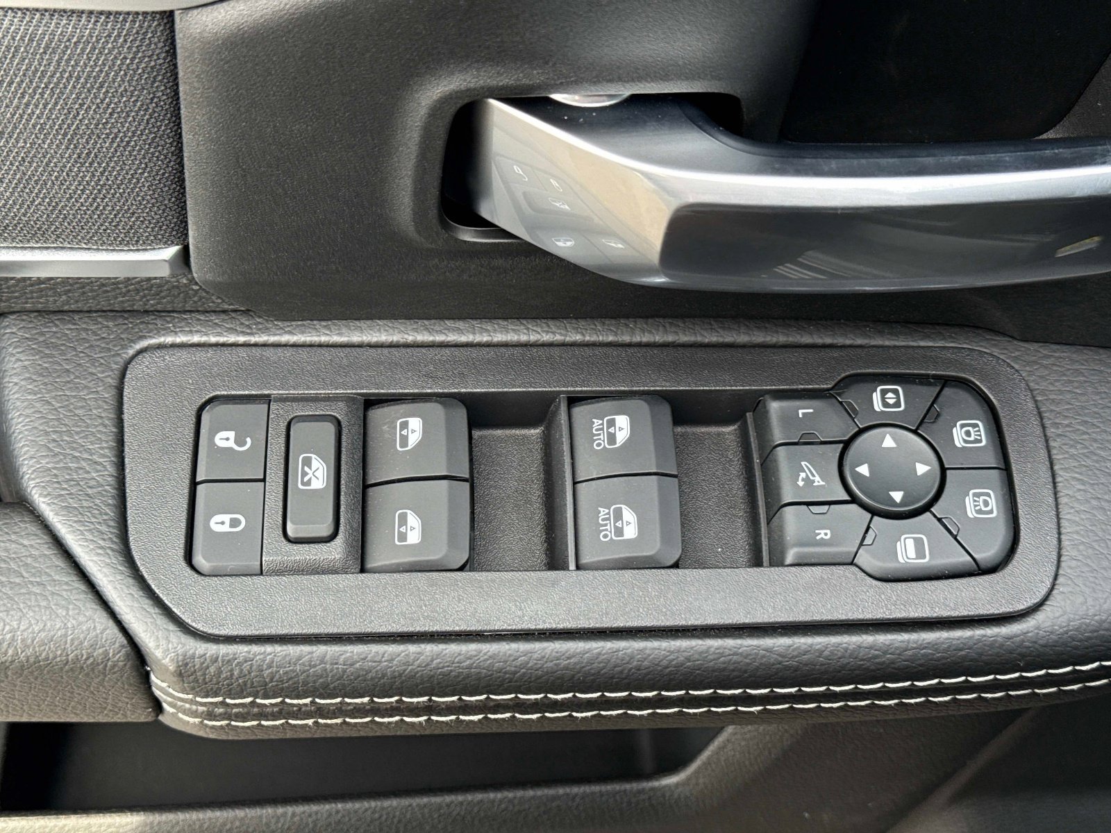 2026 RAM 2500 Big Horn - Photo 20
