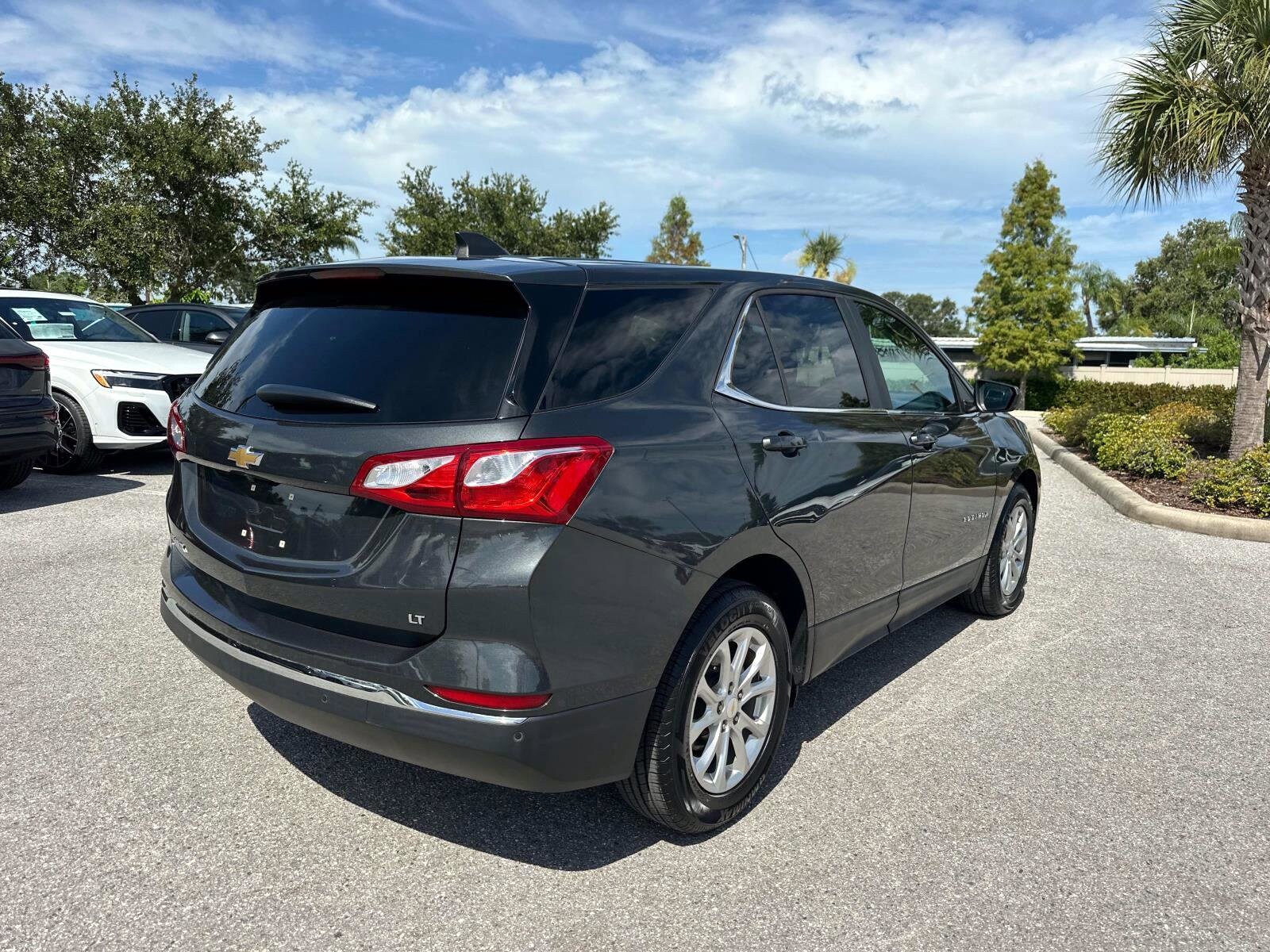 2021 Chevrolet Equinox LT photo 4