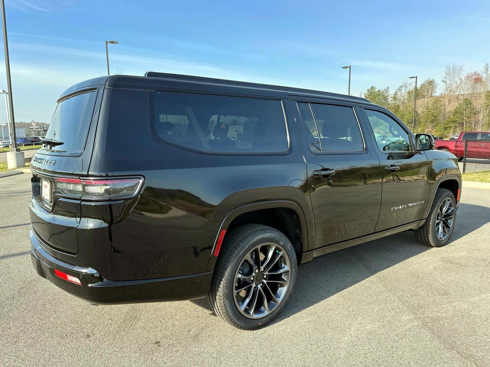 2025 Jeep Grand Wagoneer L III photo 4