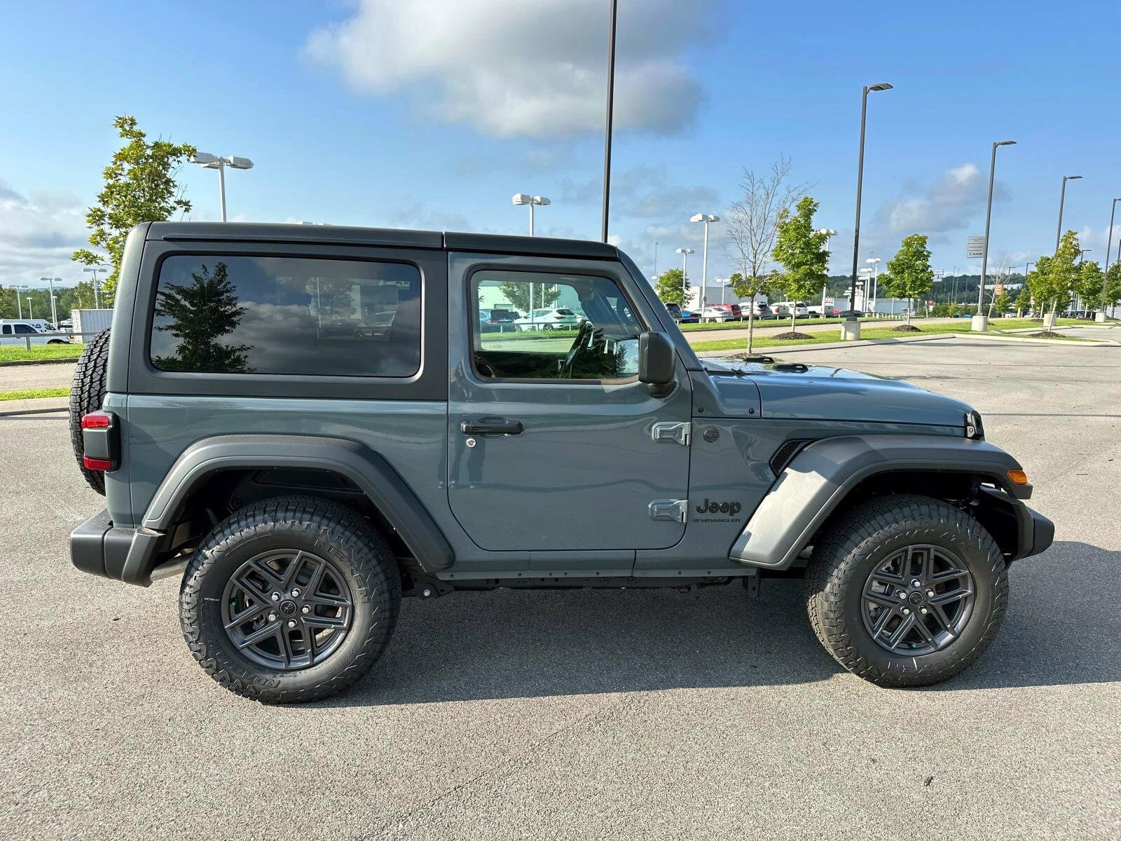 2025 Jeep Wrangler Sport S photo 3