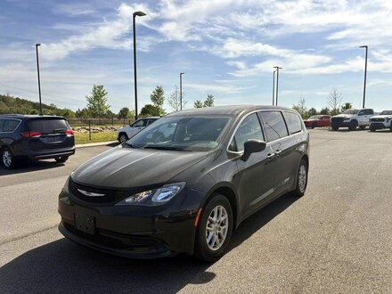 2023 Chrysler Voyager LX LX FWD
