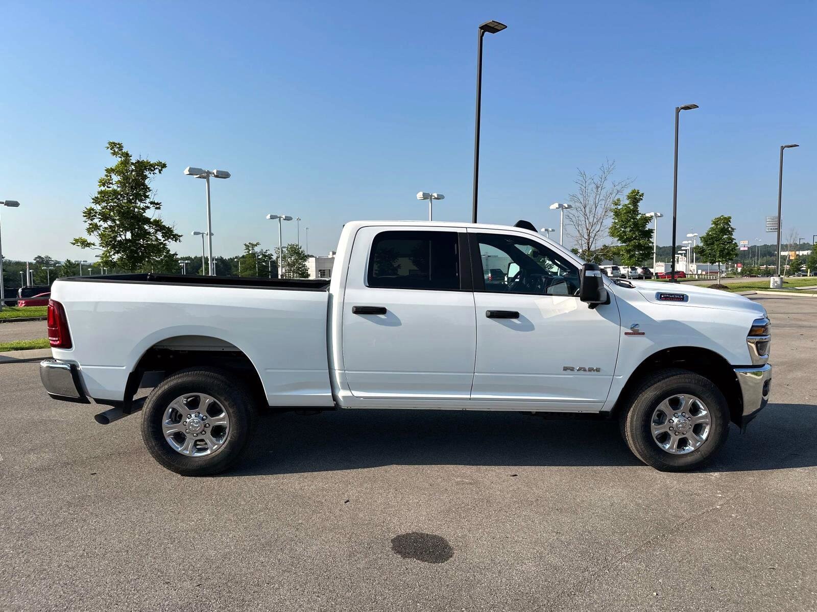 2025 Ram 2500 Big Horn photo 3