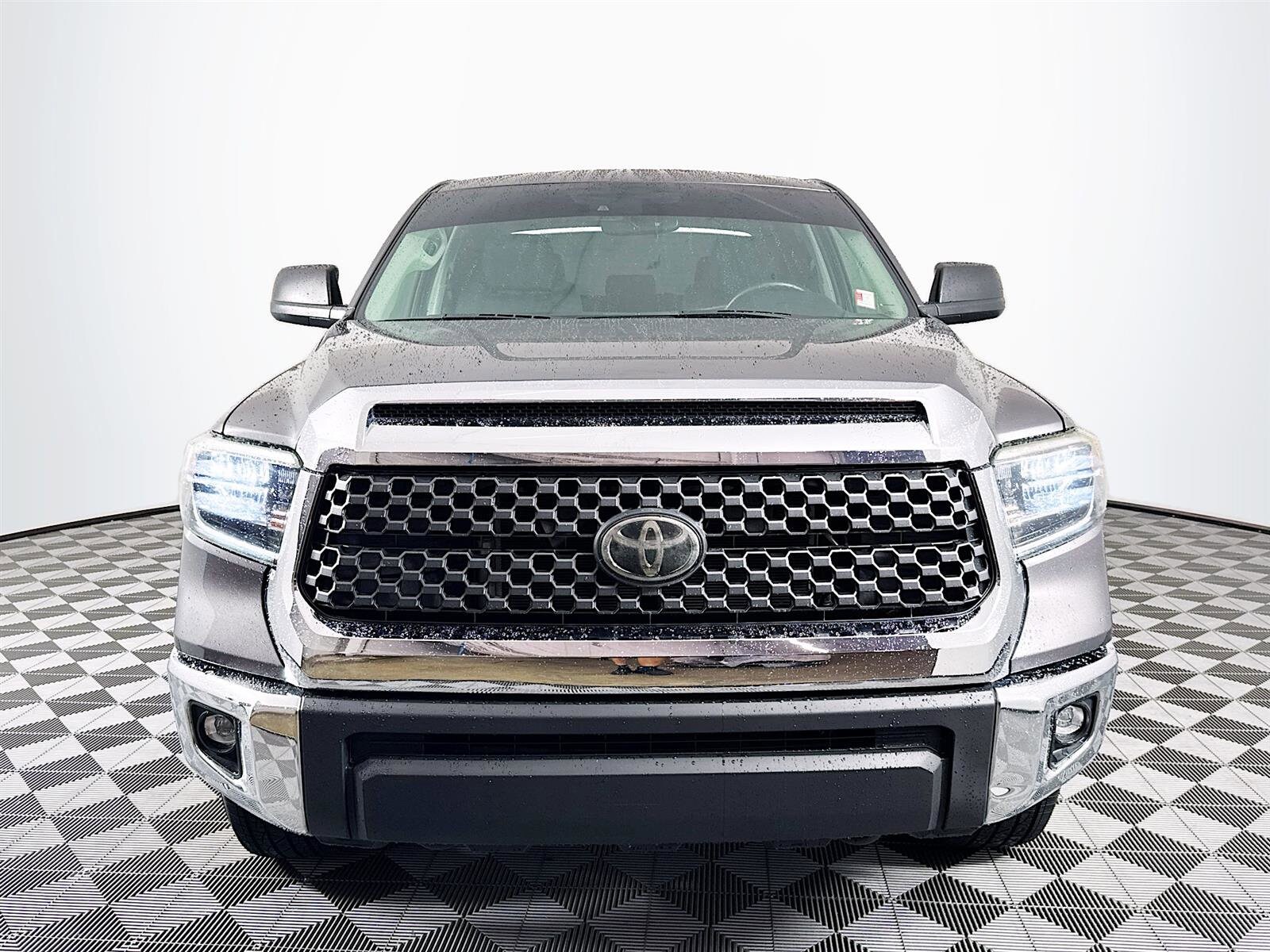 2020 Toyota Tundra SR5 CrewMax photo 2