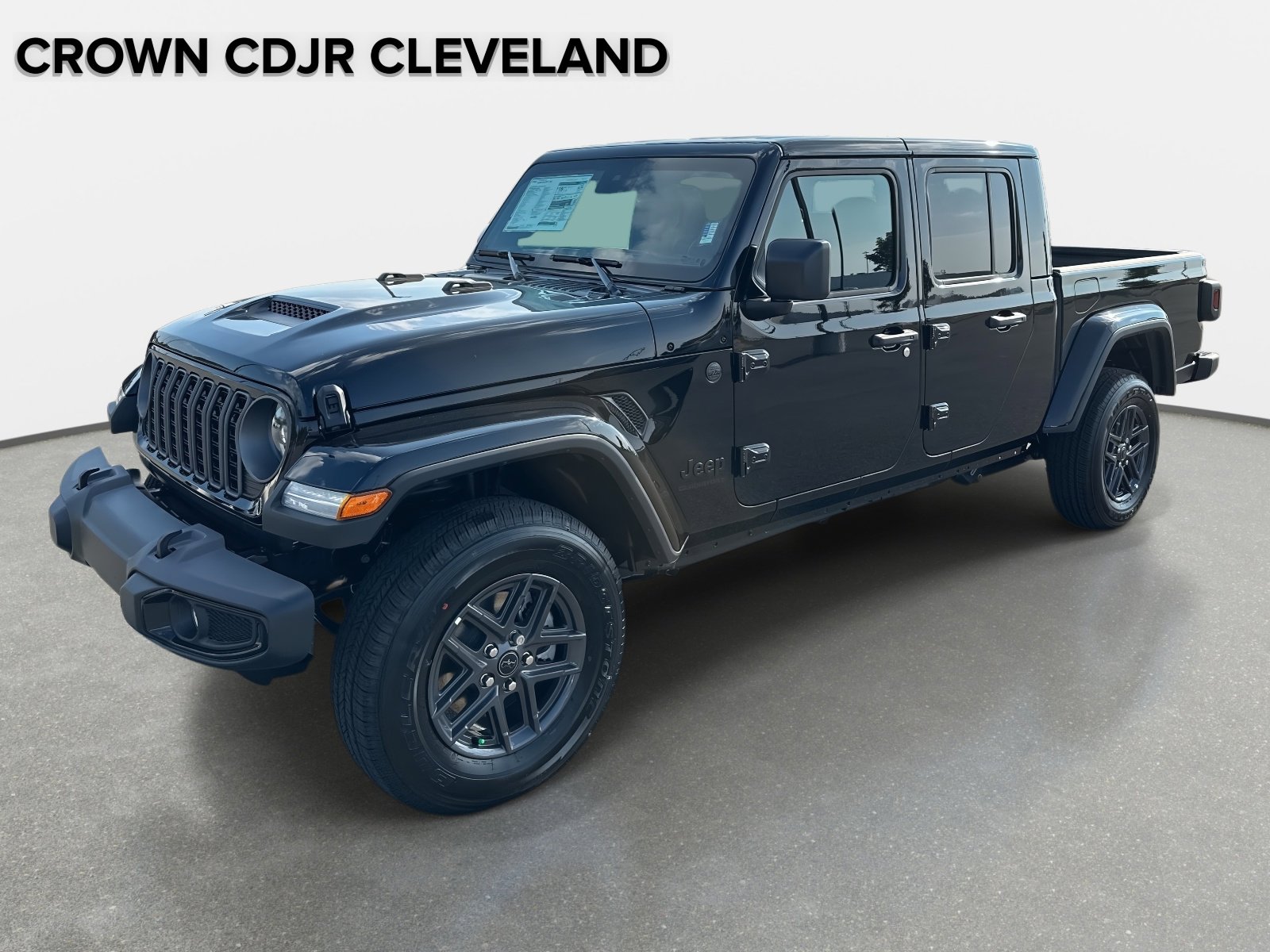 2025 Jeep Gladiator Sport S Auto's photo