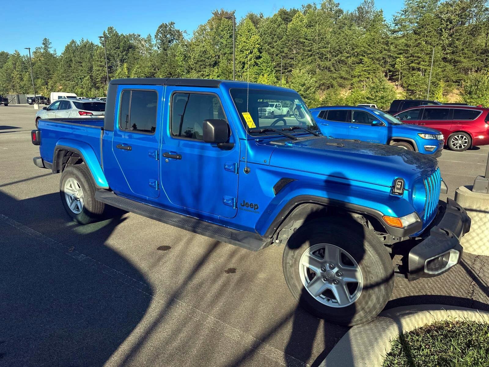2022 Jeep Gladiator Sport S photo 3