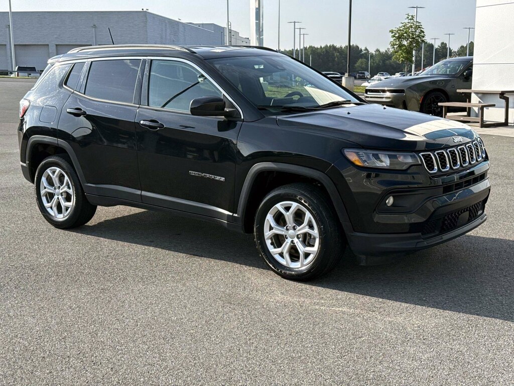 Used 2024 Jeep Compass Latitude Latitude 4x4