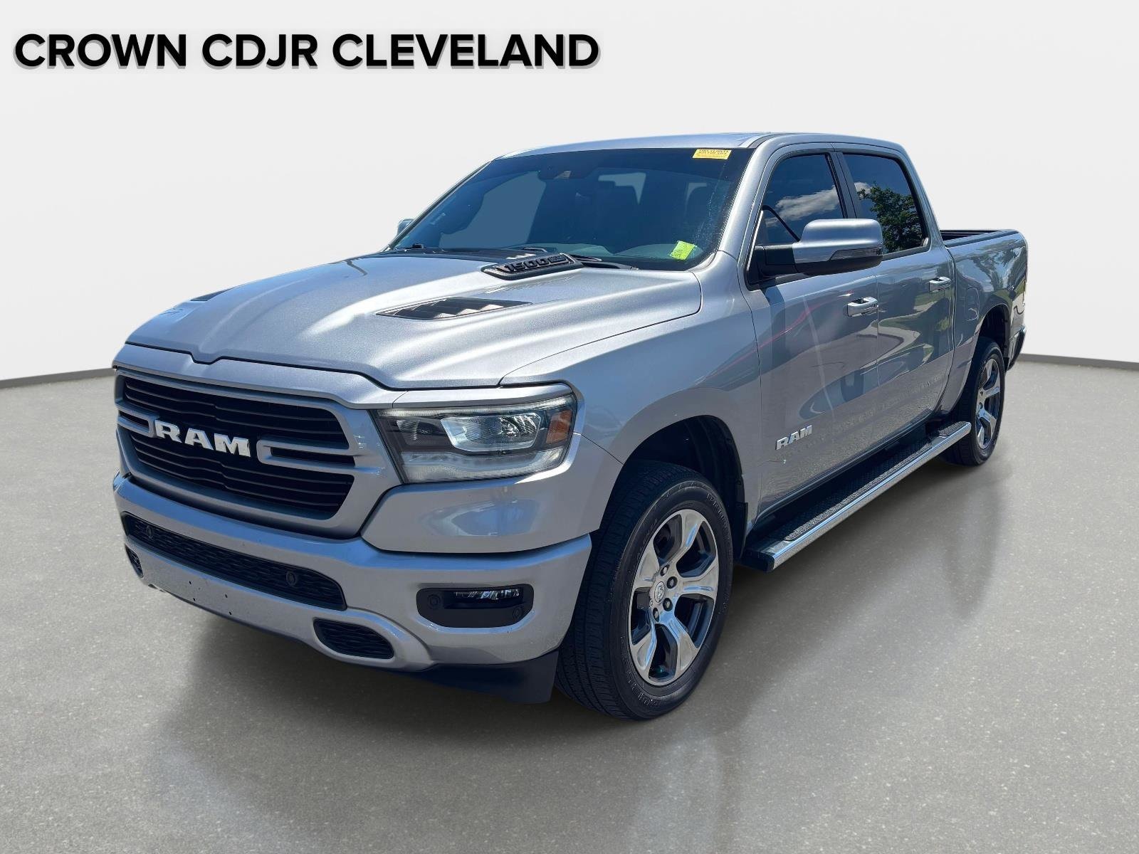 2023 RAM 1500 Laramie 4x4 Crew Cab 5'7's photo