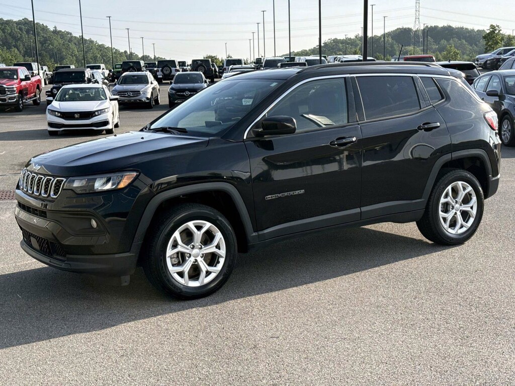Used 2024 Jeep Compass Latitude Latitude 4x4