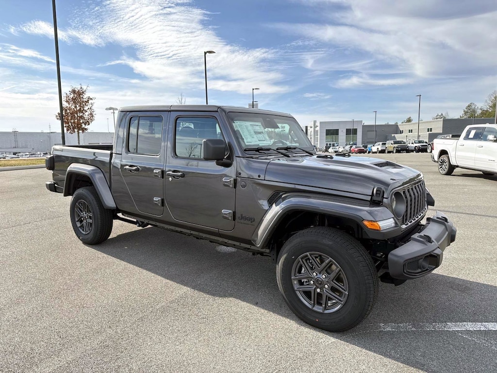 New 2026 Jeep Gladiator Sport Pickup