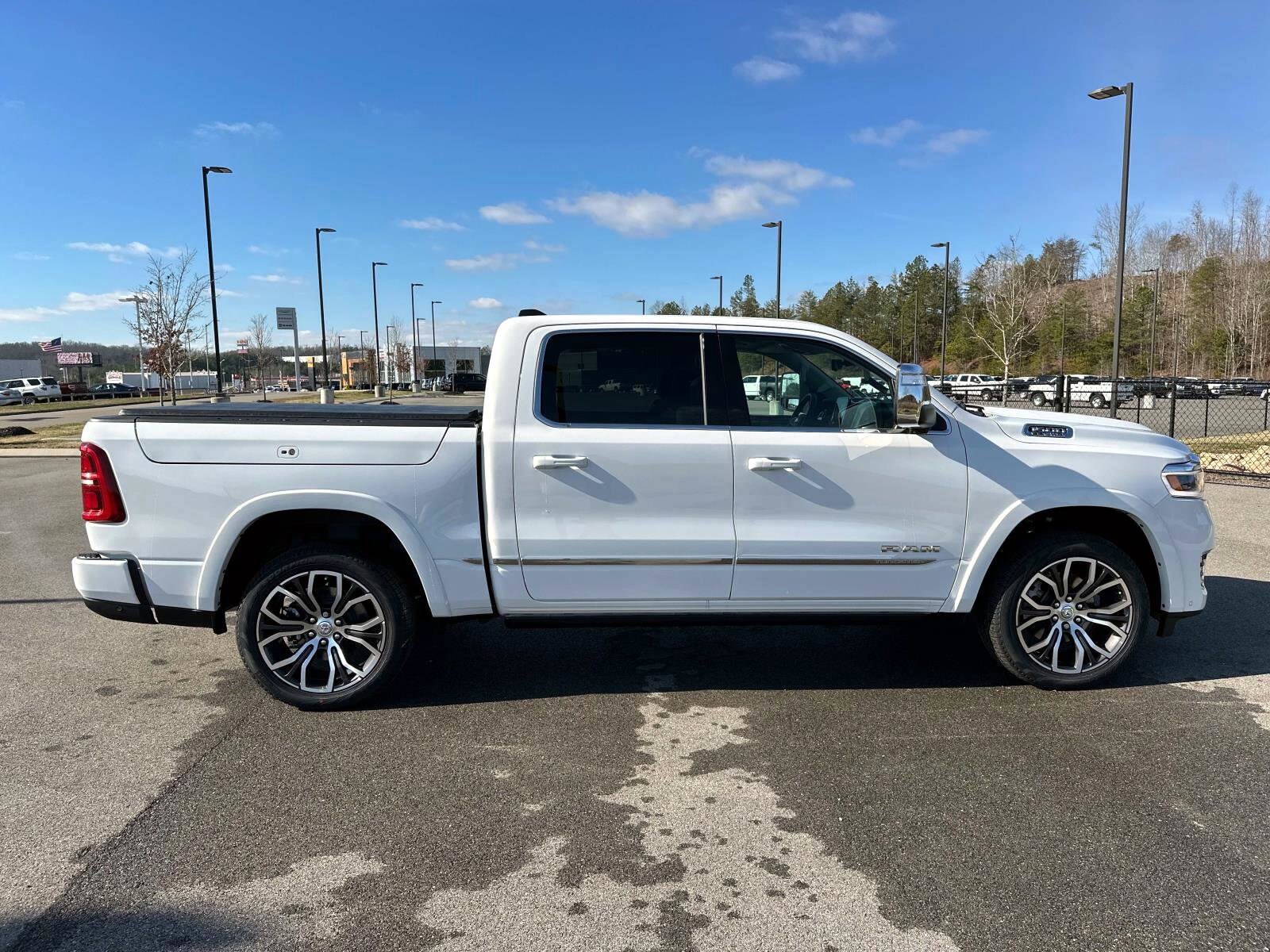 2025 Ram 1500 photo 2