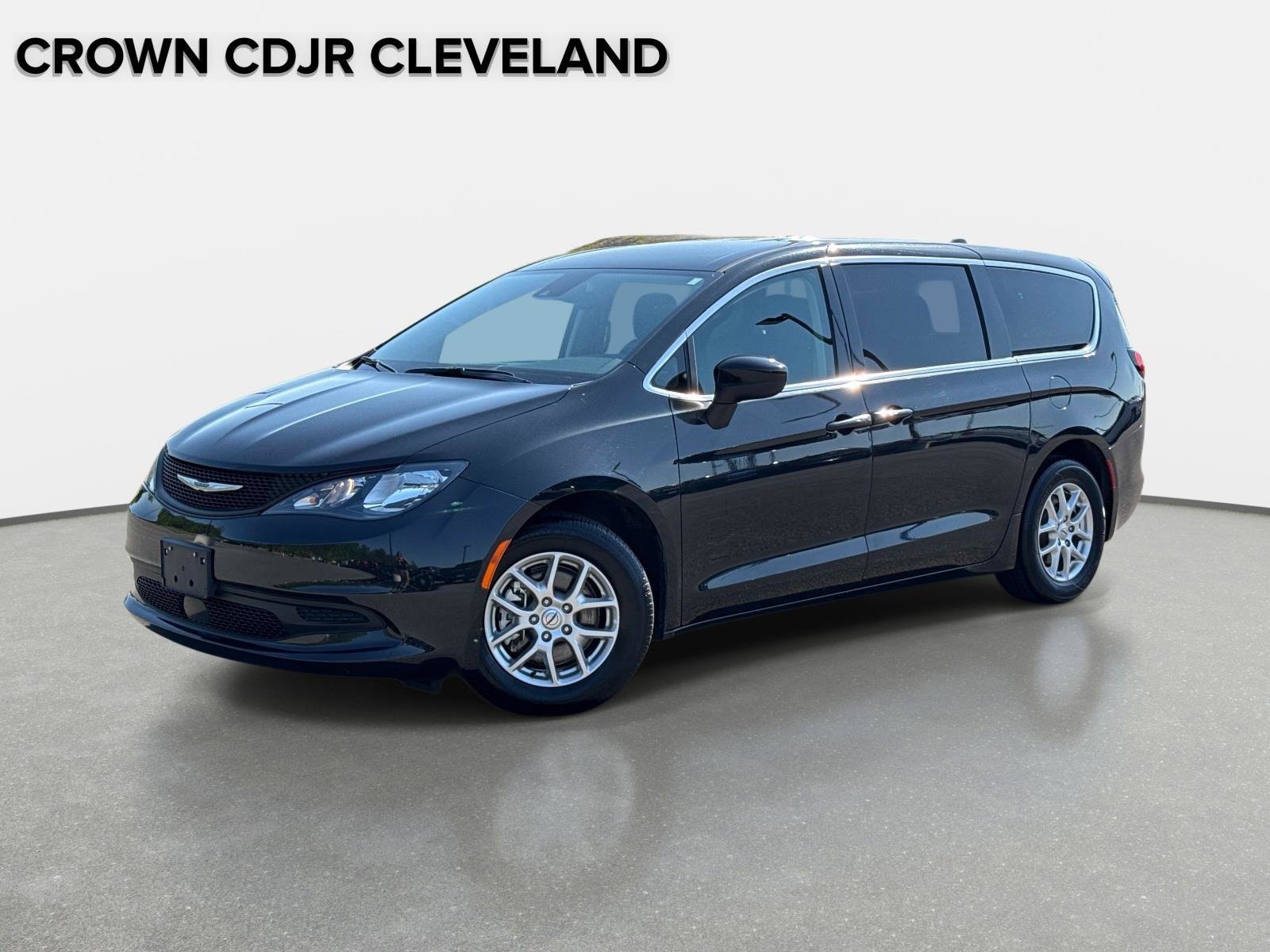 2023 Chrysler Voyager