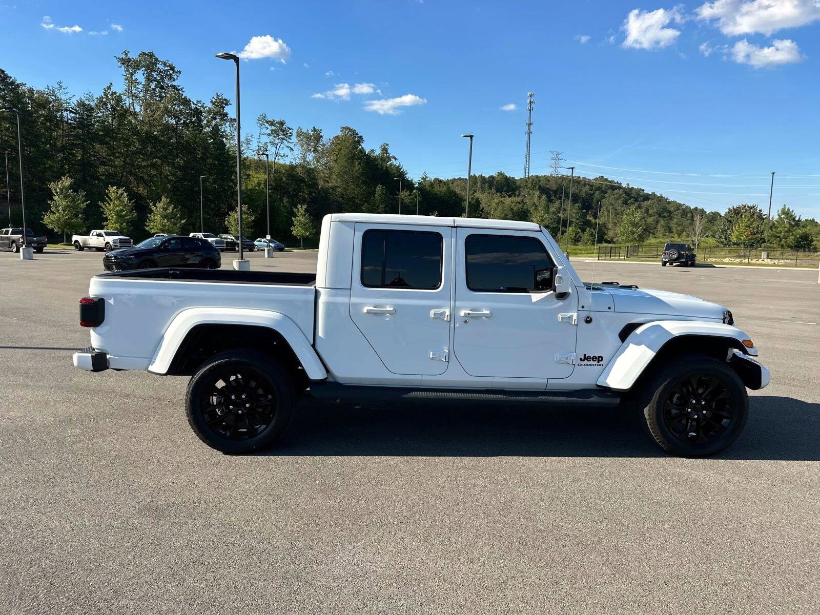2022 Jeep Gladiator High Altitude photo 2