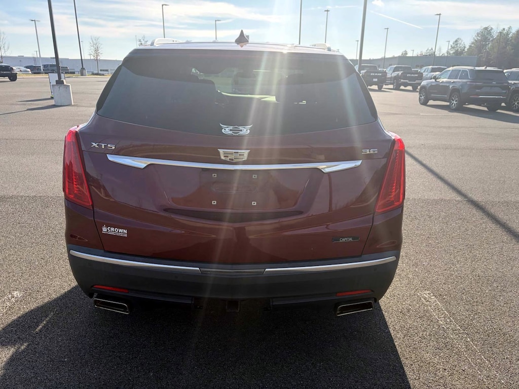 Used 2018 Cadillac XT5 Luxury FWD Luxury
