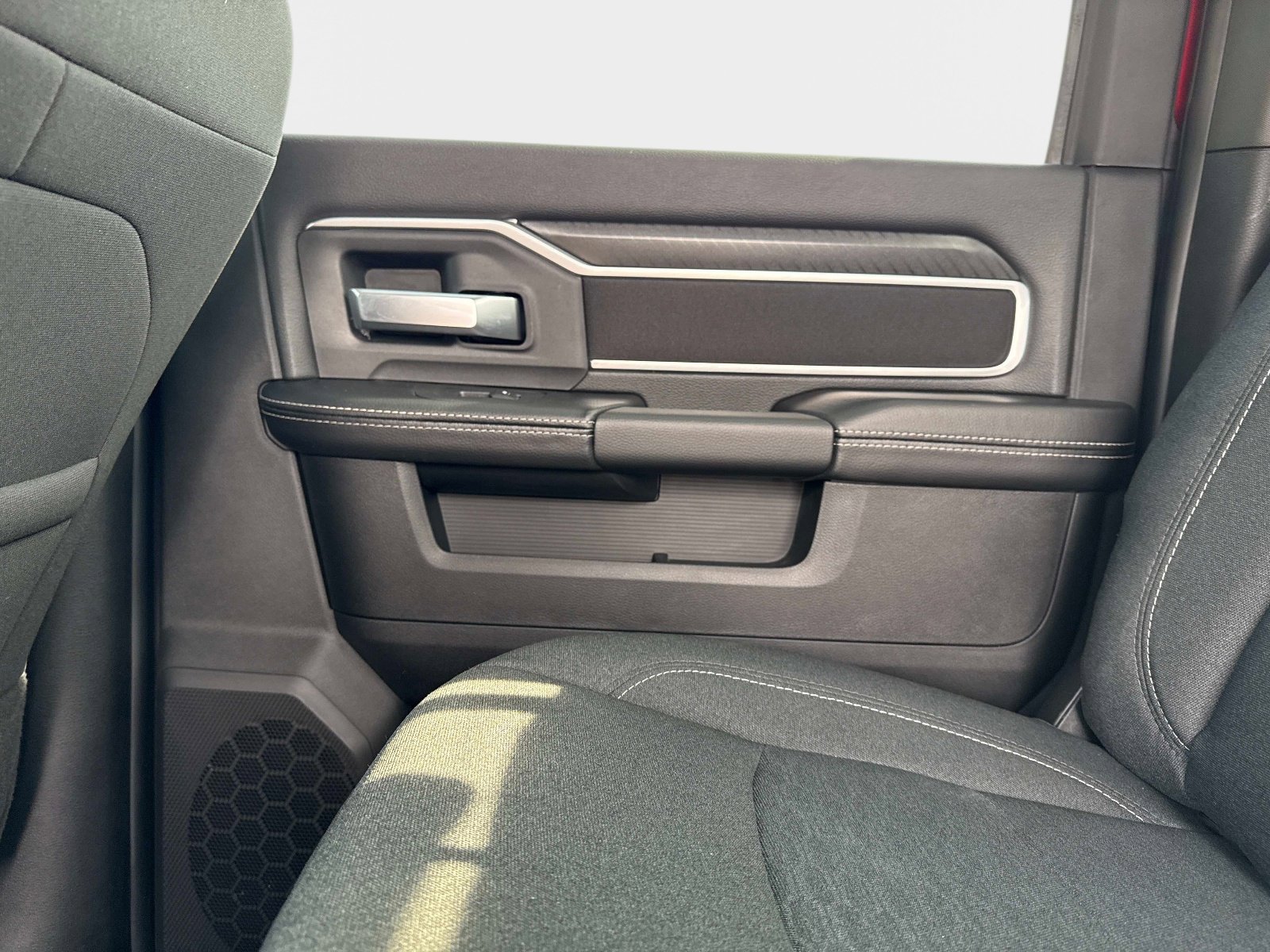 2026 RAM 2500 Big Horn - Photo 15