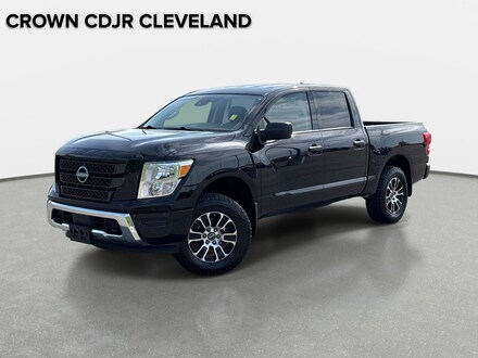 2024 Nissan Titan SV 4x4 Crew Cab SV
