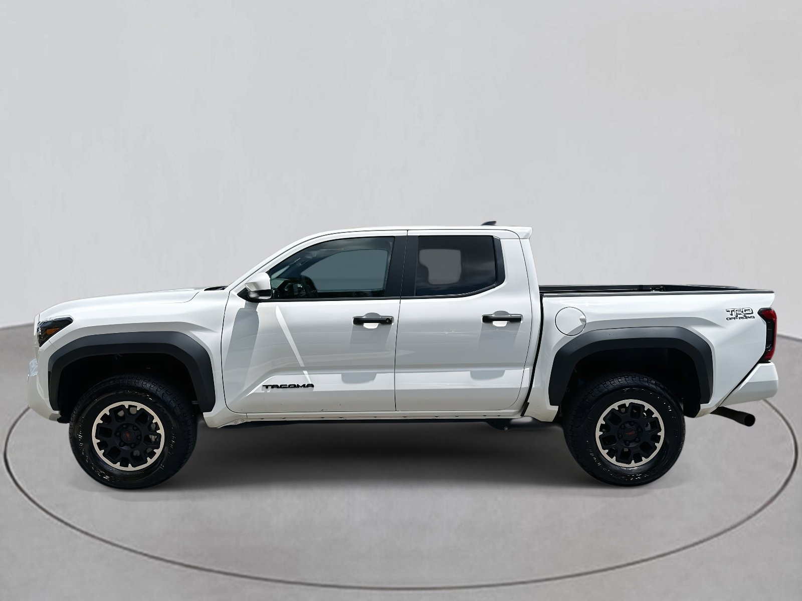 2024 Toyota Tacoma TRD Off-Road Double Cab photo 2