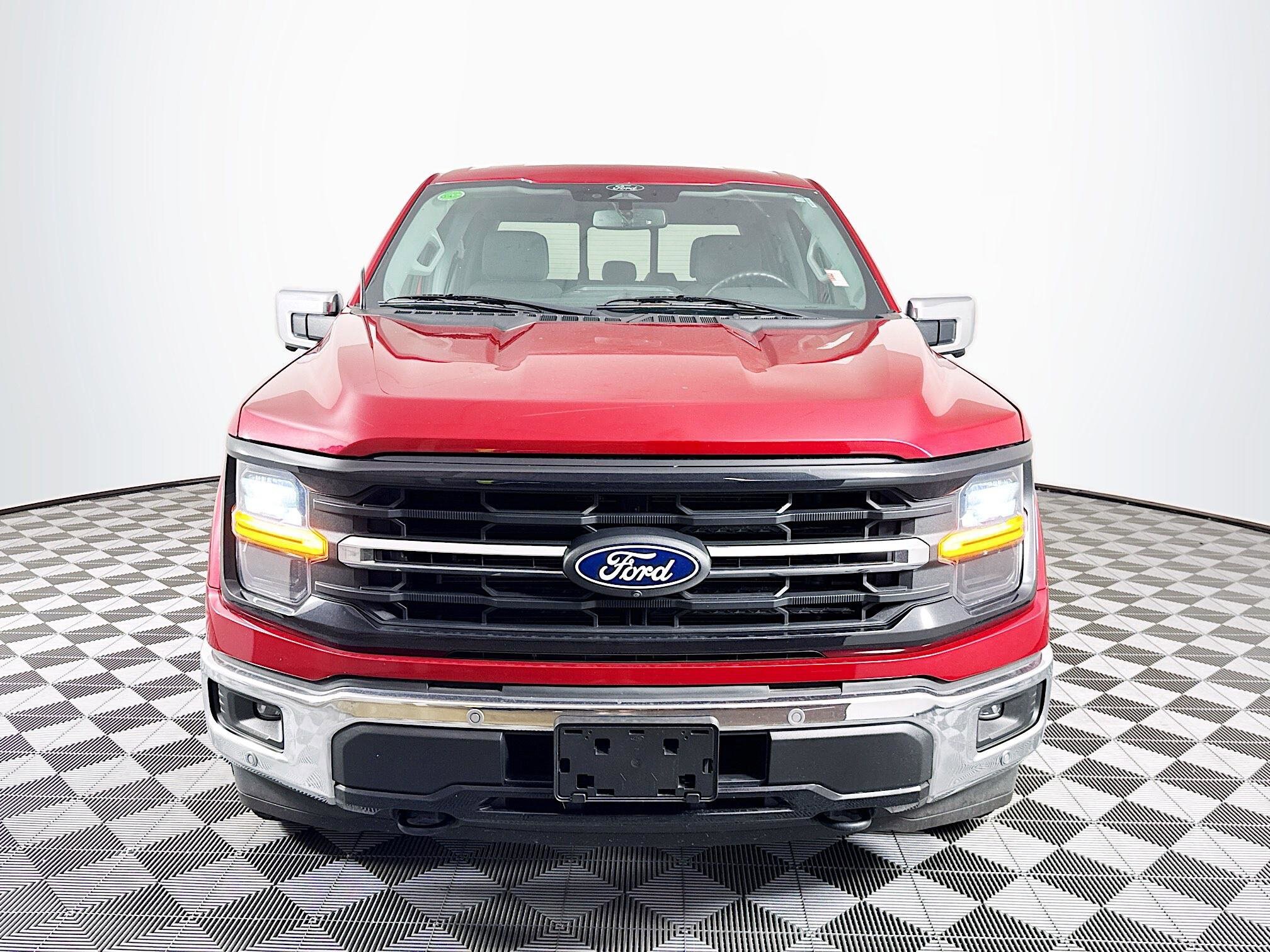 2024 Ford F-150 XLT photo 2