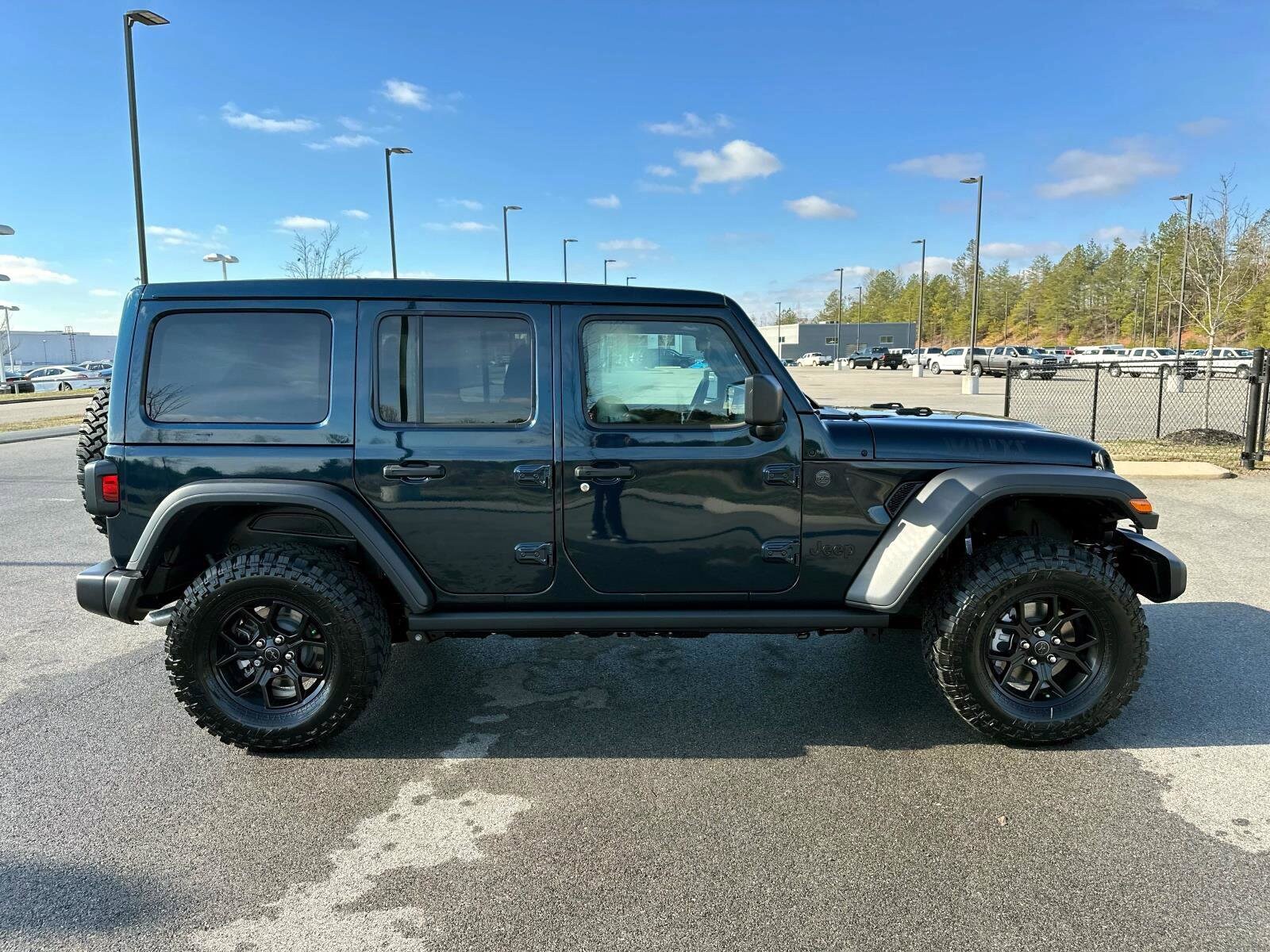 2025 Jeep Wrangler Willys photo 3