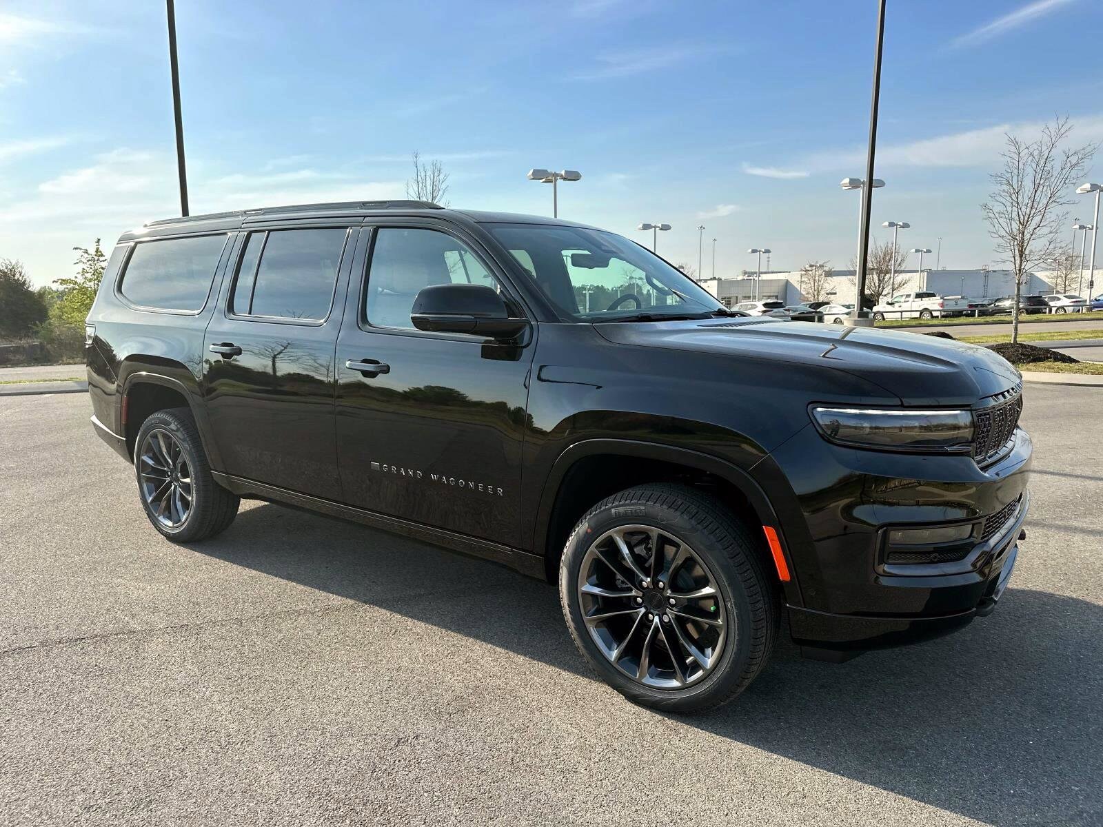 2025 Jeep Grand Wagoneer L III photo 2