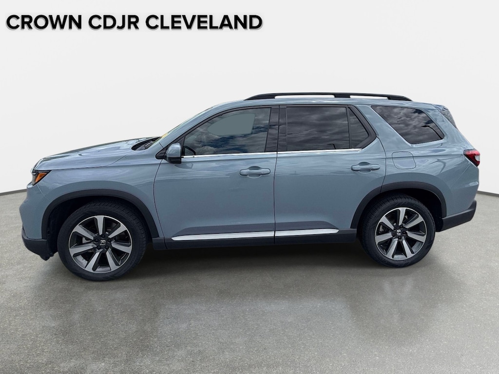 Used 2024 Honda Pilot Touring Touring AWD