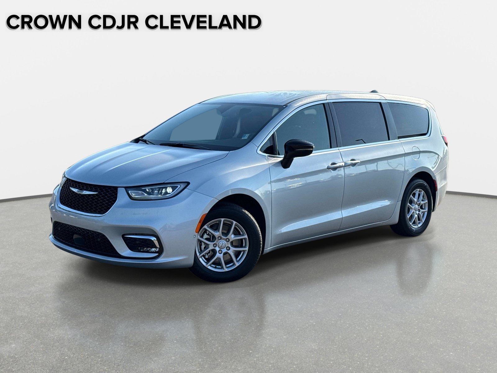 New 2026 Chrysler Pacifica Select