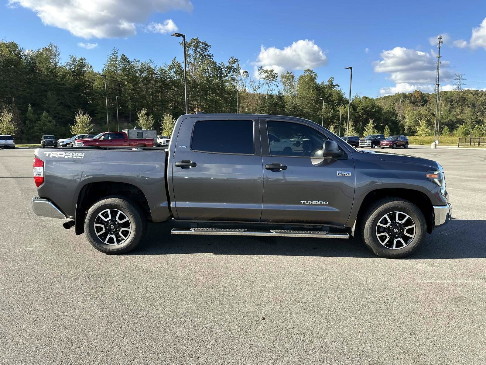 2020 Toyota Tundra SR5 CrewMax photo 3
