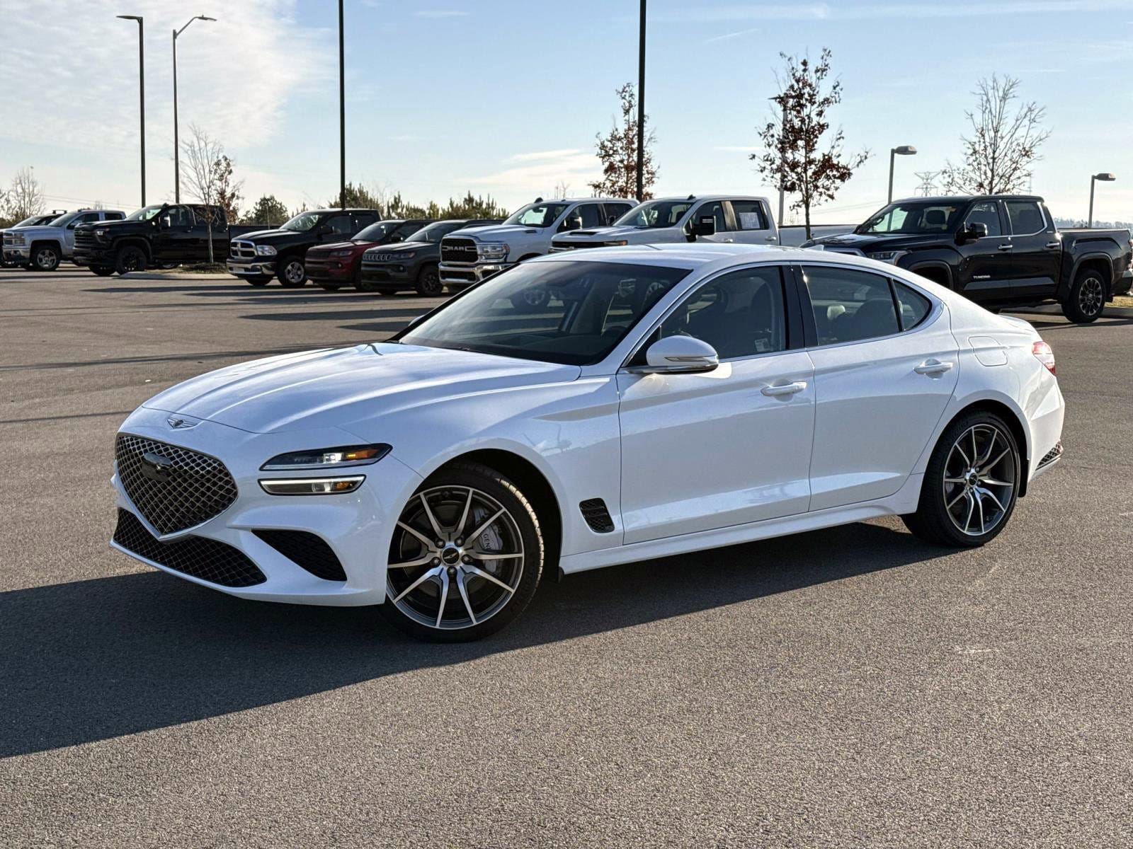 2025 GENESIS G70 Standard's photo