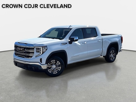 2025 GMC Sierra 1500 SLT 4WD Crew Cab 147 SLT