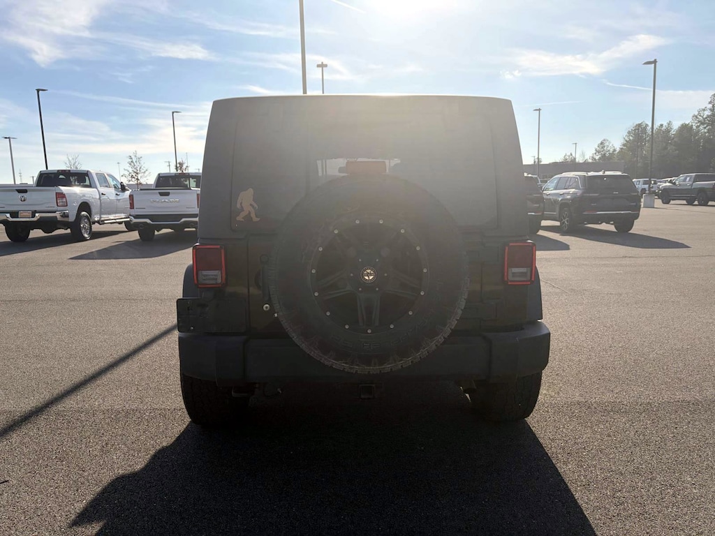 Used 2018 Jeep Wrangler JK Unlimited Sport Sport 4x4