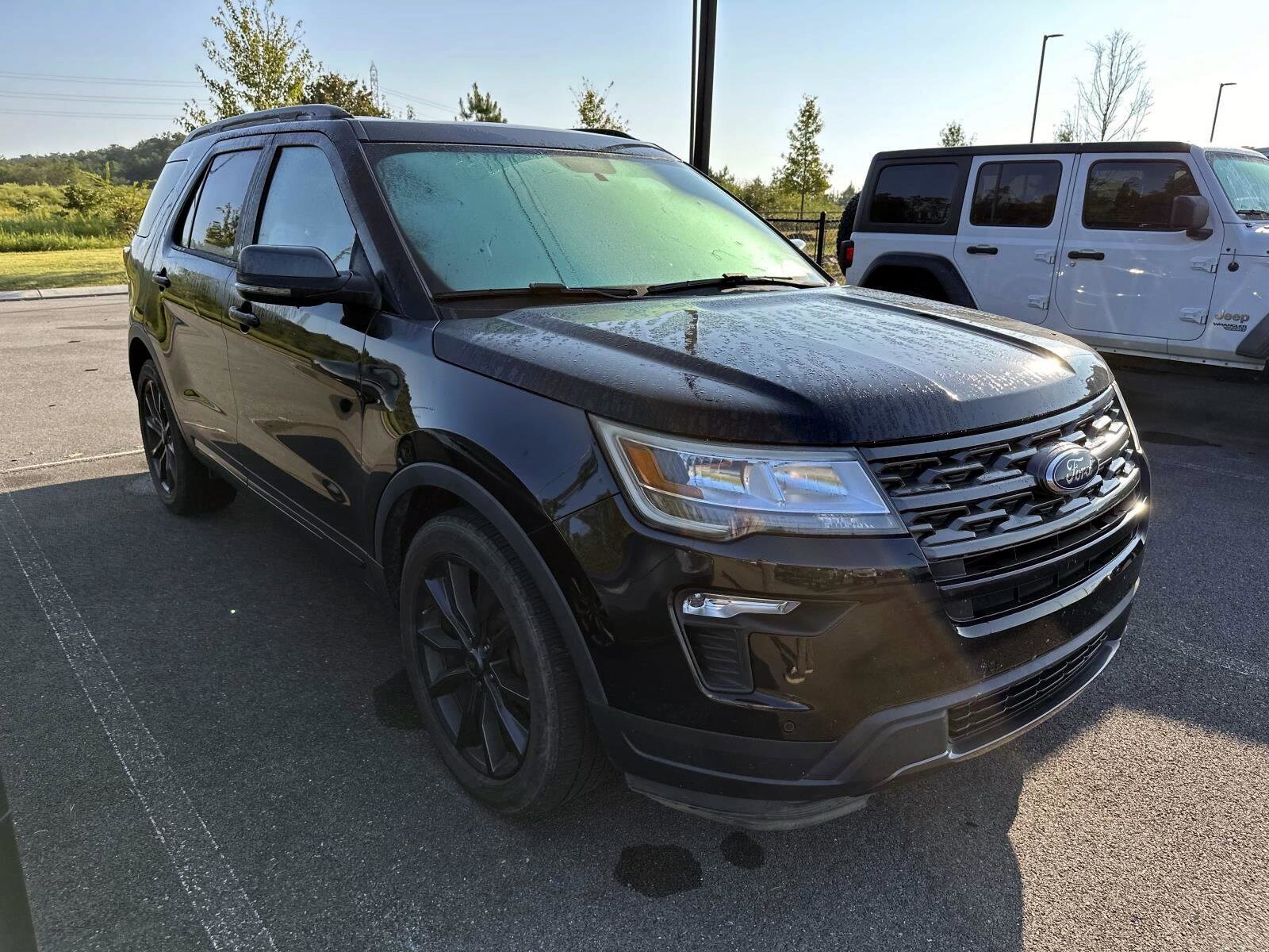2018 Ford Explorer XLT photo 2