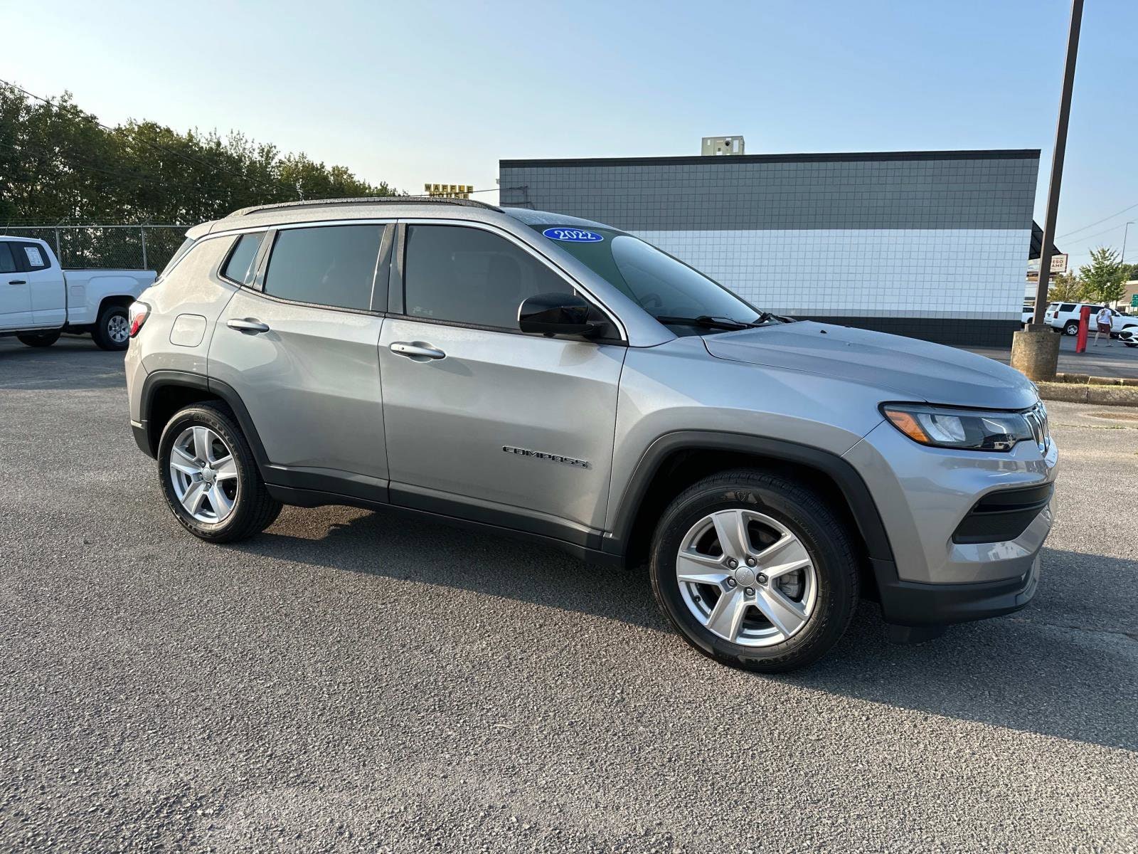 Used 2022 Jeep Compass Latitude with VIN 3C4NJCBB3NT214204 for sale in Chattanooga, TN