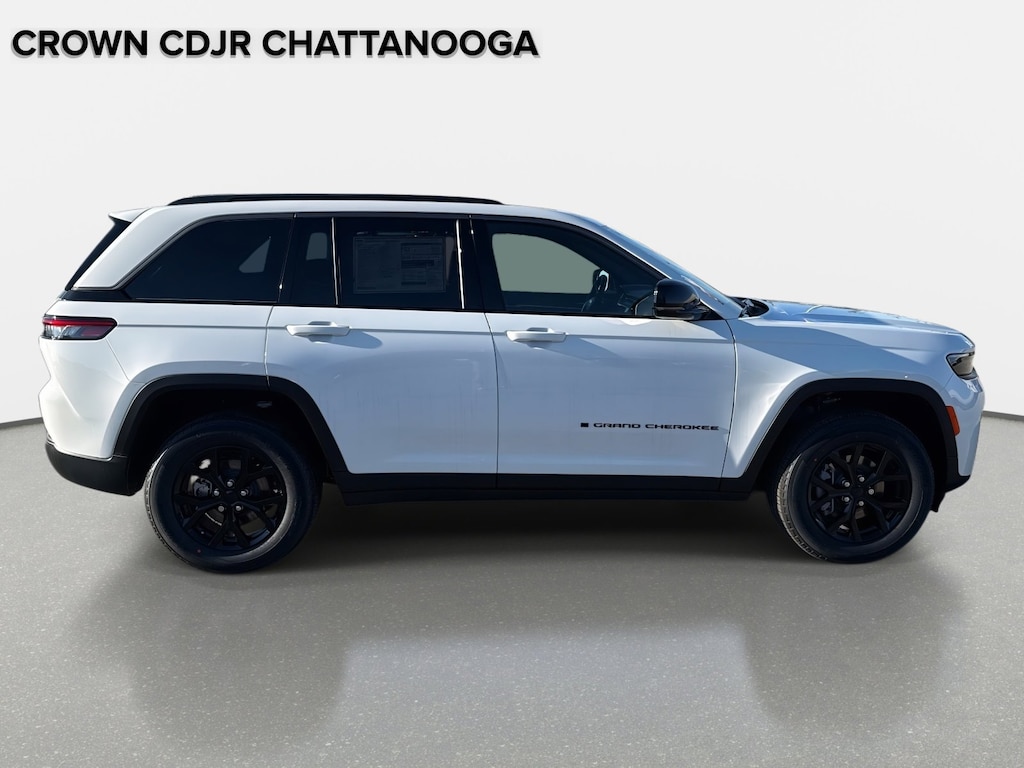 New 2026 Jeep Grand Cherokee Laredo Sport Utility