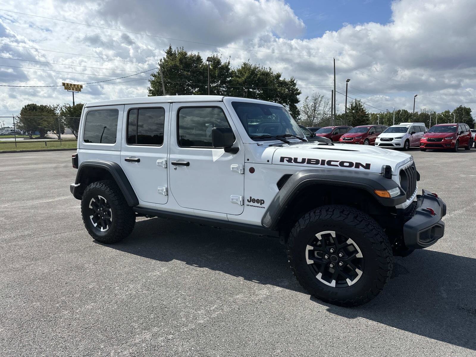 2024 Jeep Wrangler Rubicon photo 2
