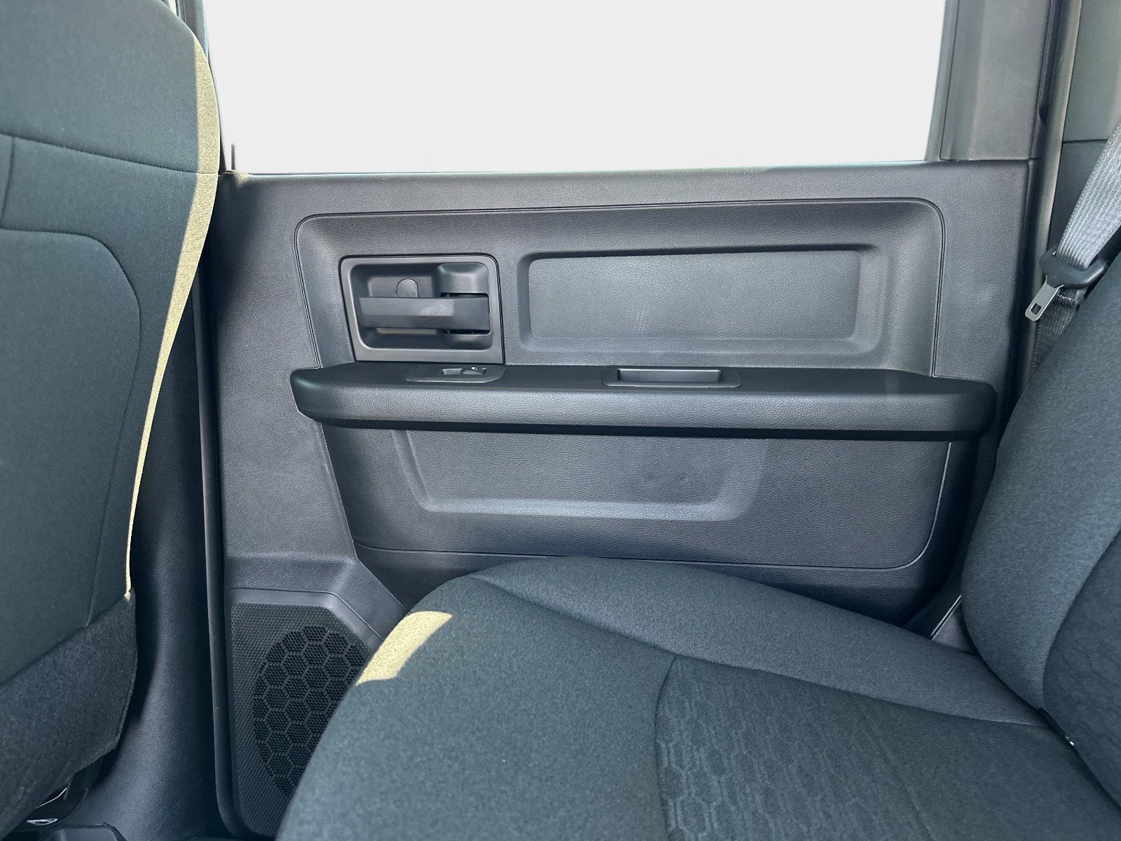 2025 RAM 2500 Tradesman - Photo 16