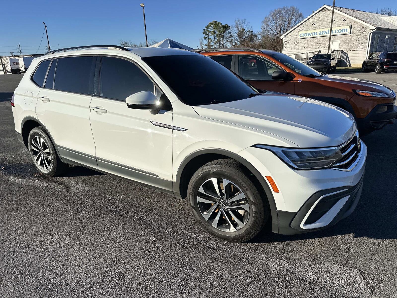 2022 Volkswagen Tiguan S photo 3