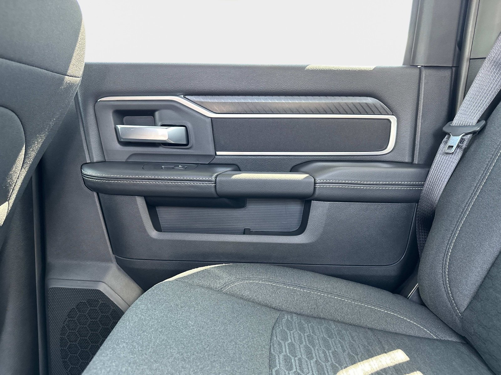 2025 RAM 2500 Big Horn - Photo 15