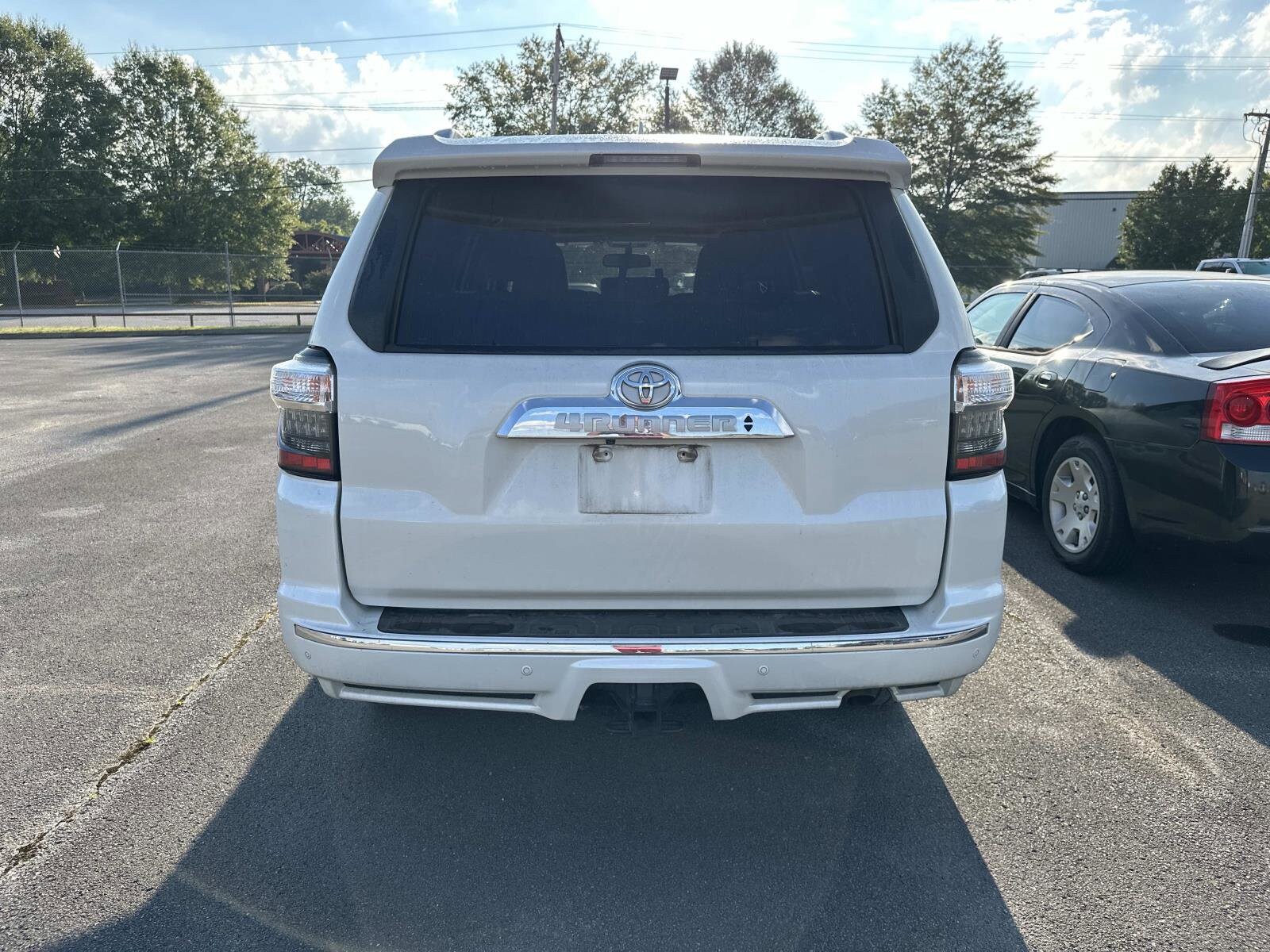 2018 Toyota 4Runner Limited 2WD photo 3