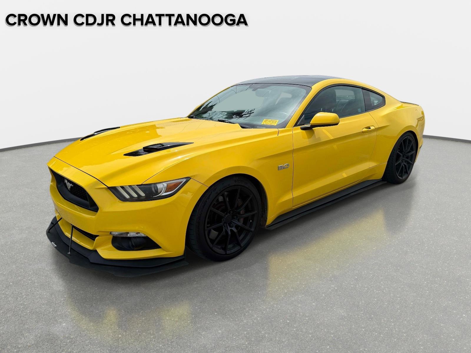 2017 Ford Mustang GT Coupe's photo