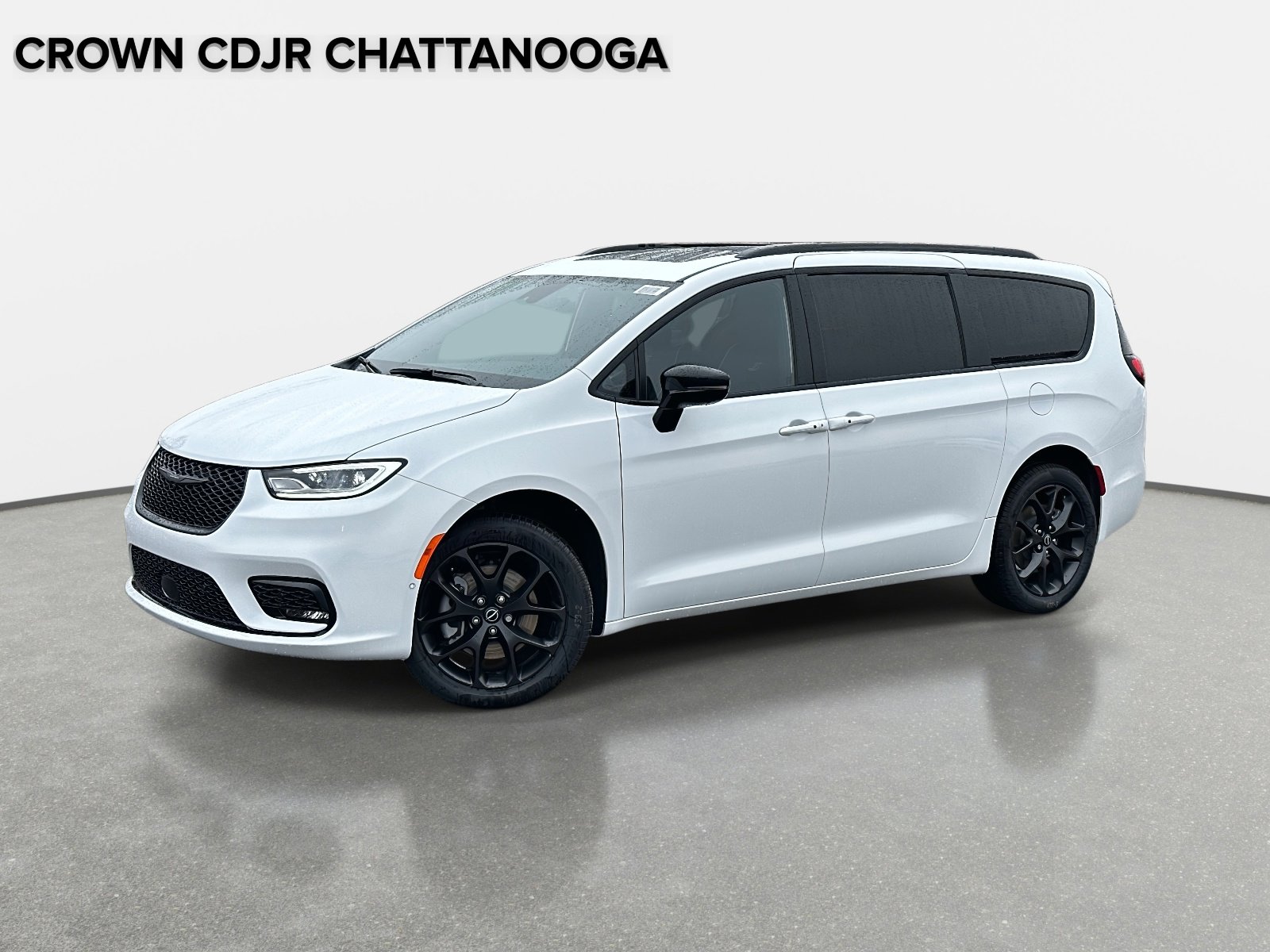 2026 Chrysler Pacifica Limited AWD's photo
