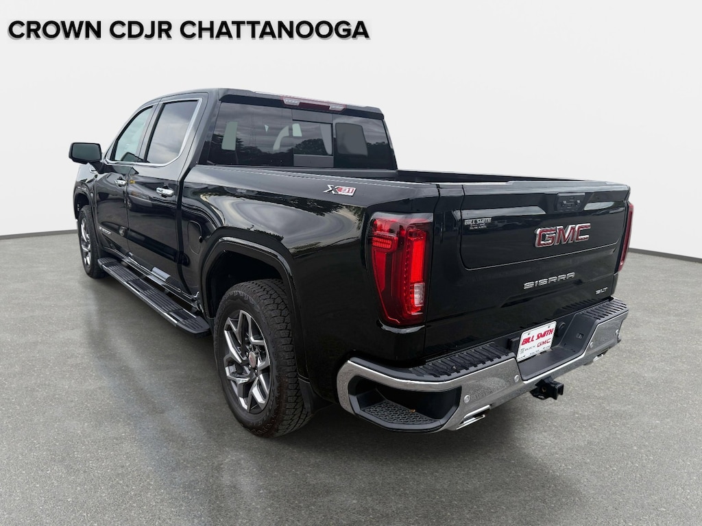 Used 2025 GMC Sierra 1500 SLT 4WD Crew Cab 147 SLT