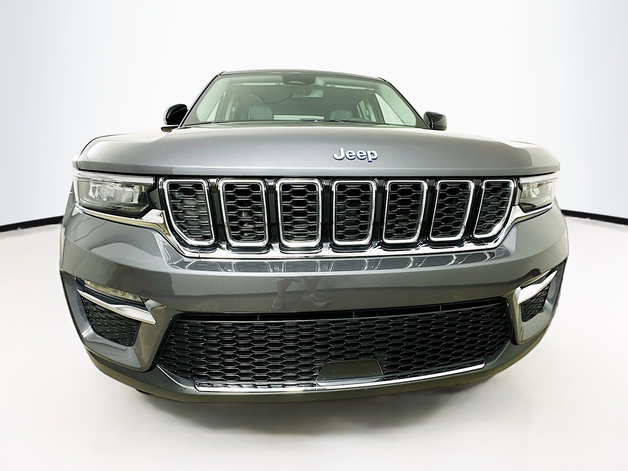 2023 Jeep Cherokee 4xe photo 2