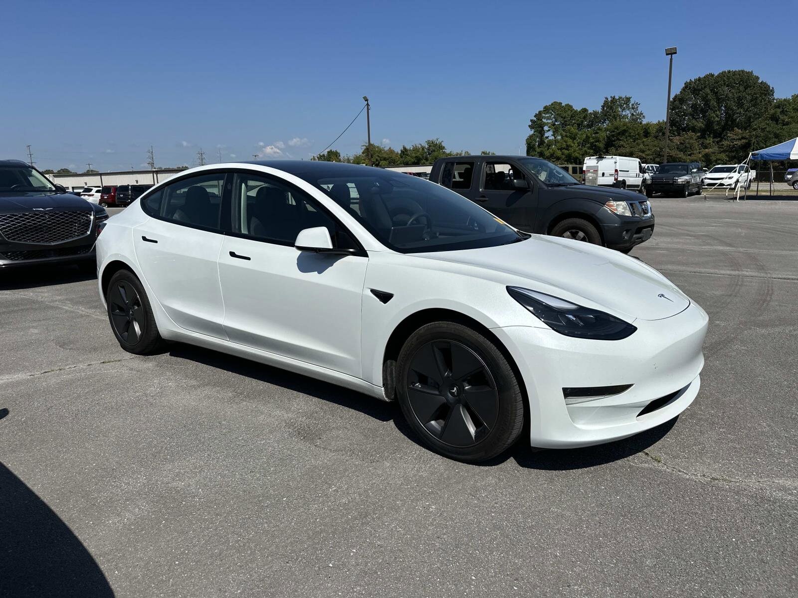 2023 Tesla Model 3 Long Range photo 3