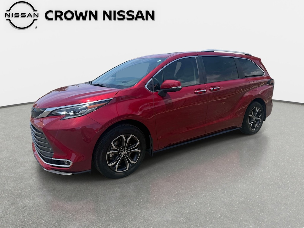 Used 2025 Toyota Sienna Platinum Platinum AWD 7-Passenger