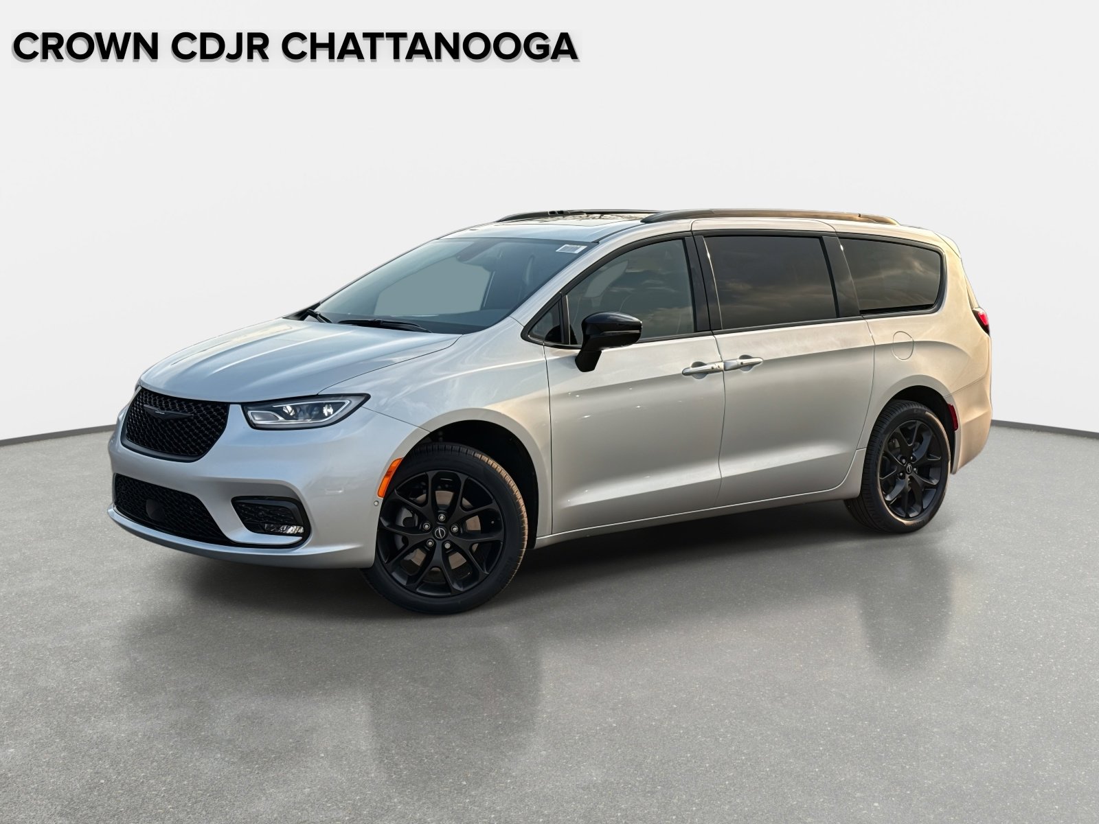 2026 Chrysler Pacifica Limited AWD's photo