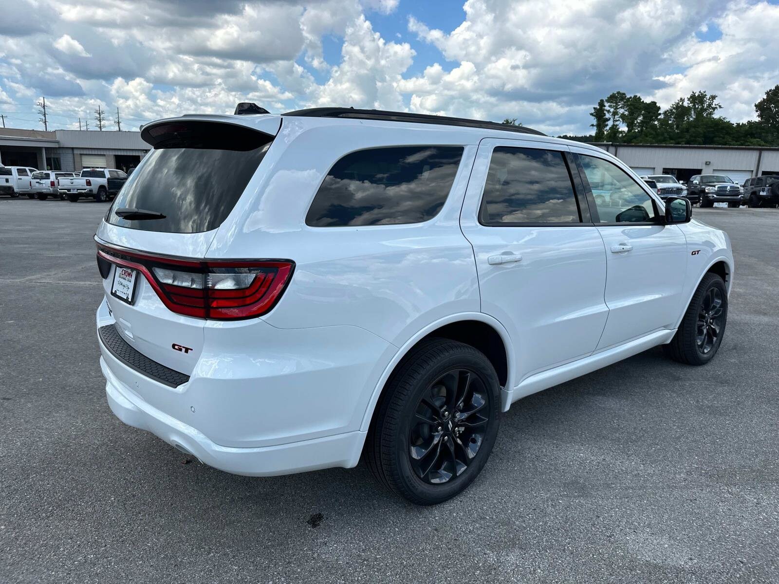 2025 Dodge Durango GT Plus photo 3